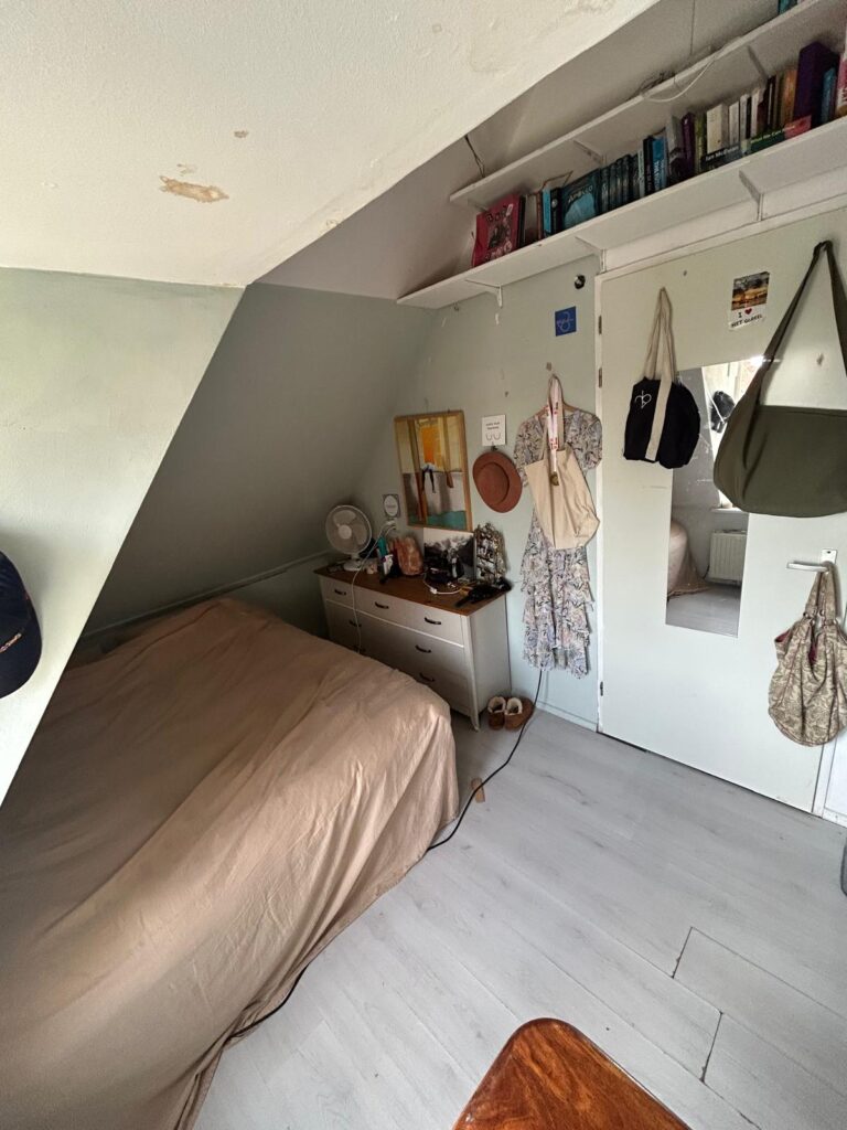 Kamer aan de Voorstraat in Delft