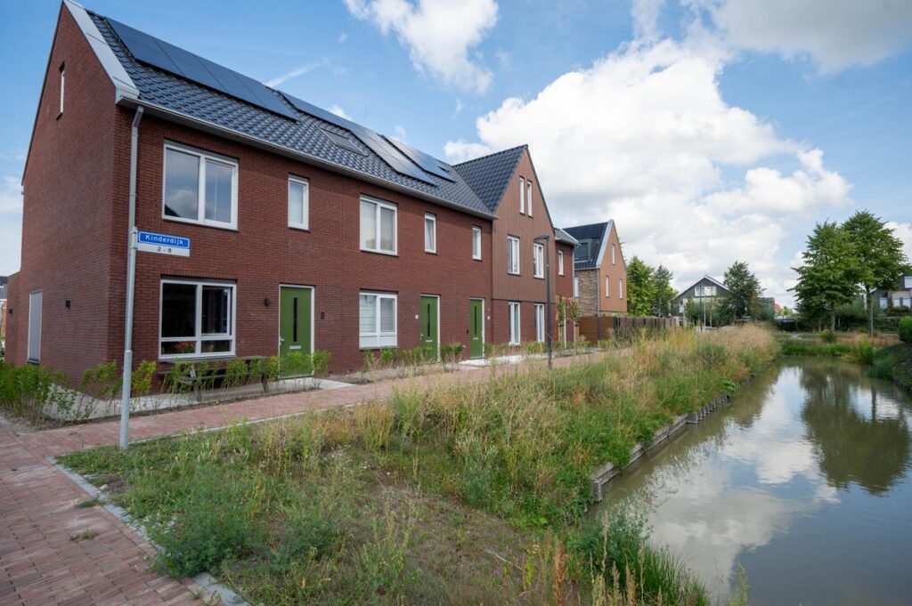 Woonhuis aan de Kinderdijk in Middenbeemster