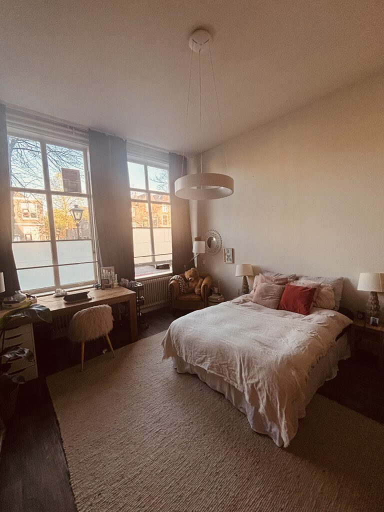 Kamer aan de Herengracht in Leiden