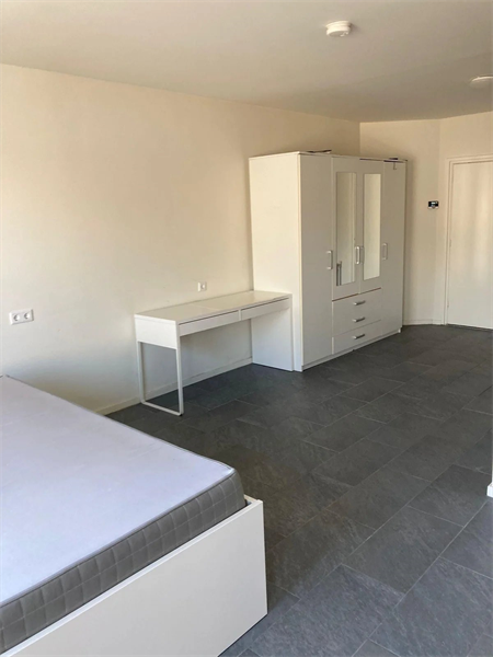 Appartement aan de Tolstraat, 7534CG, Enschede in Enschede
