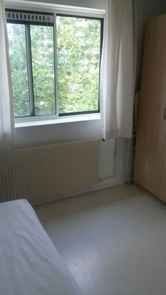 Kamer aan de Loenermark in Amsterdam