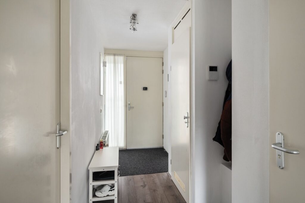 Kamer aan de Middeldijkerplein in Barendrecht (2993 DL)