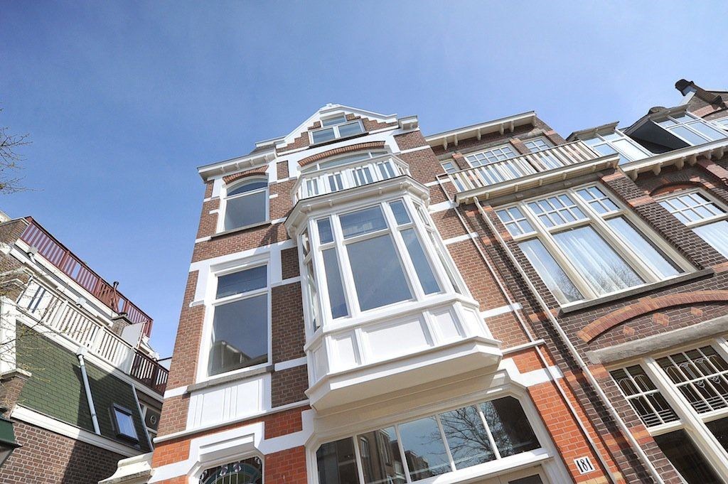 Kamer in The Hague (HUU-758368)