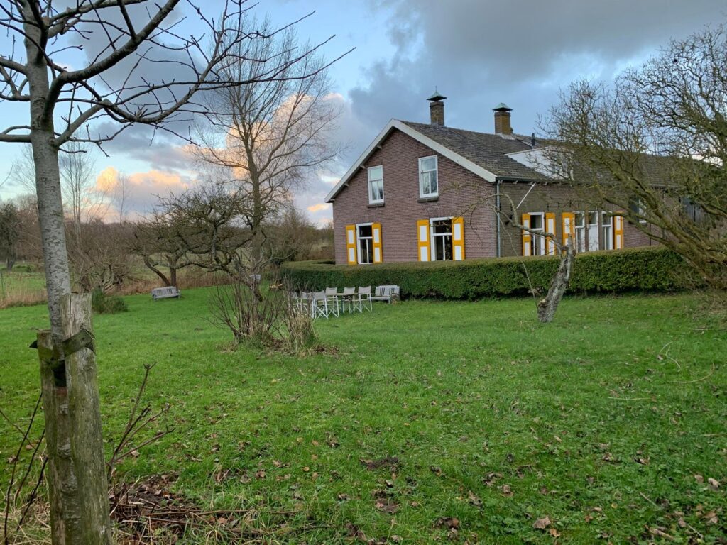Woonhuis aan de Koningin Emmaweg in Vrouwenpolder