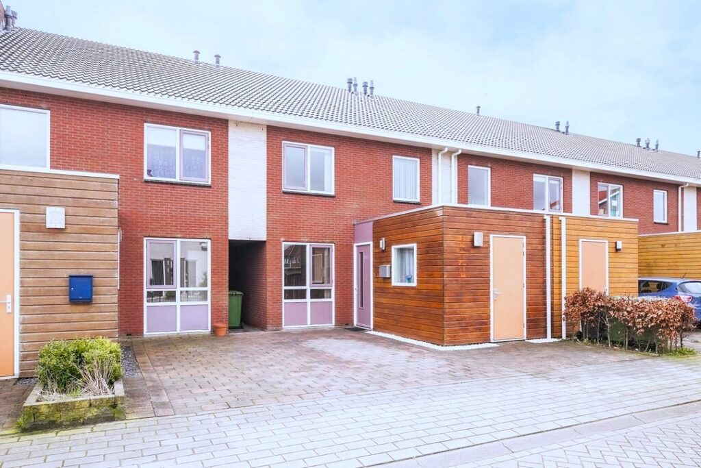 Woning aan de De Rijd, 8939AE, Leeuwarden in Leeuwarden