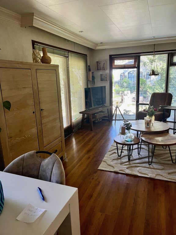 Kamer in Beekbergen (HUU-023584)