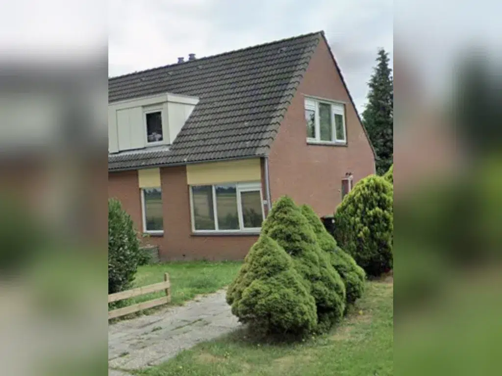 Woonhuis aan de Kanaal B ZZ in Emmer-Compascuum