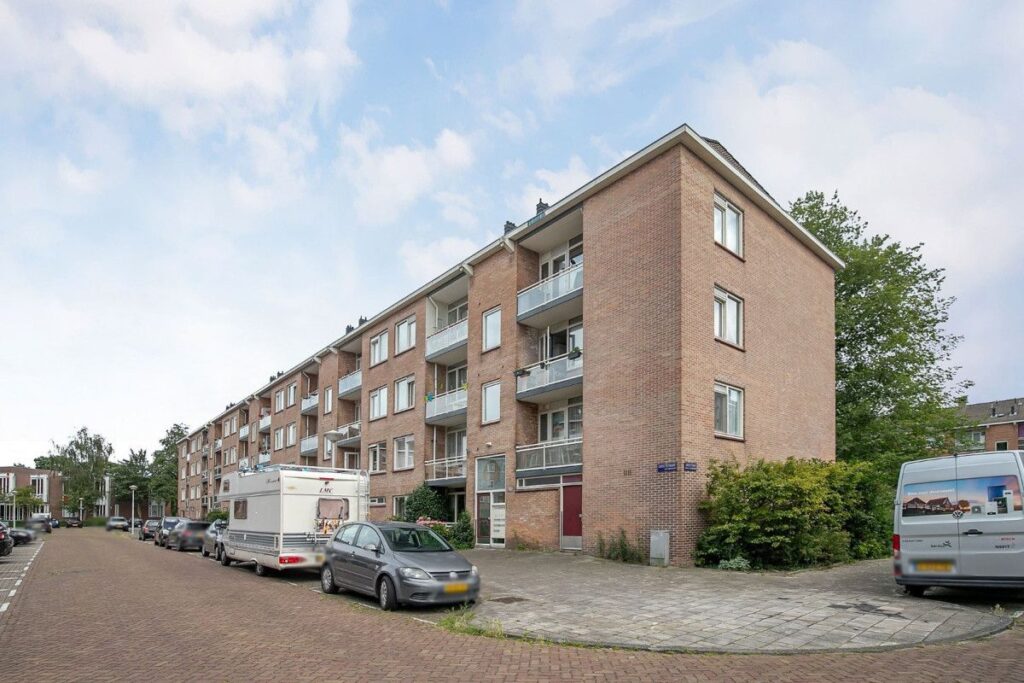 Appartement aan de Groetstraat in Amsterdam (1024 VE)