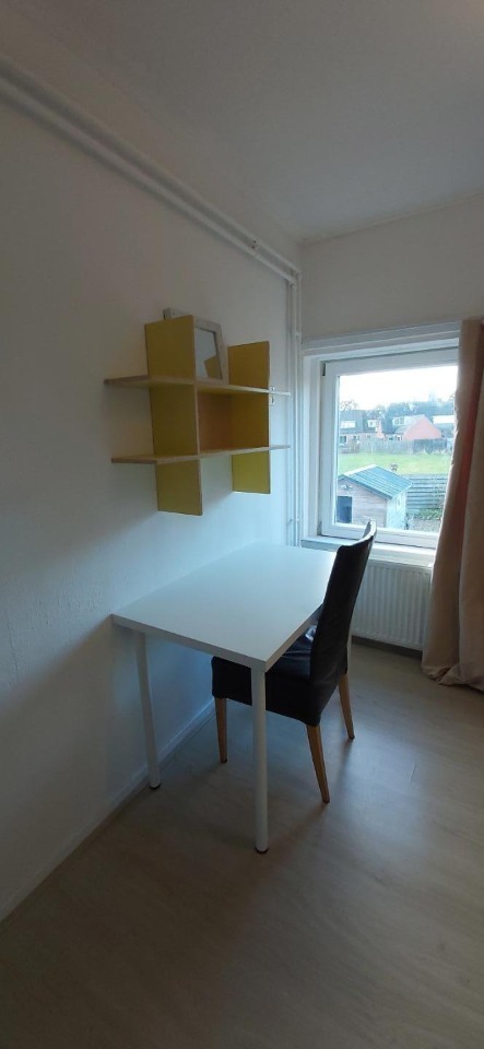 Kamer aan de Elmersmastraat in Groningen
