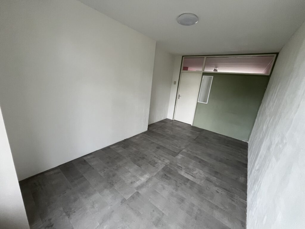 Kamer aan de Hendrinaland in Den Haag
