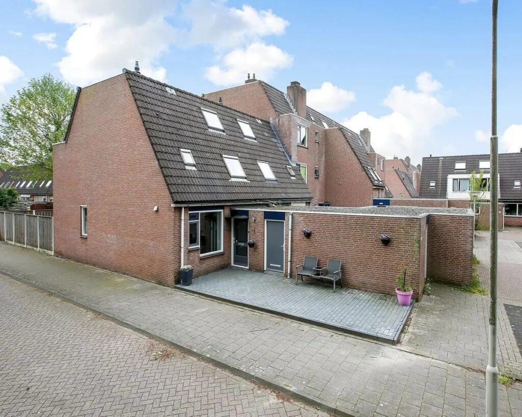 Kamer in Arnhem (HUU-345828)