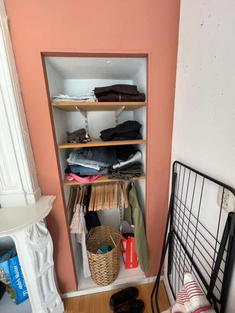 Kamer aan de Zwanestraat in Groningen