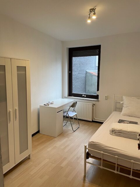 Kamer in Geleen (HUU-429221)