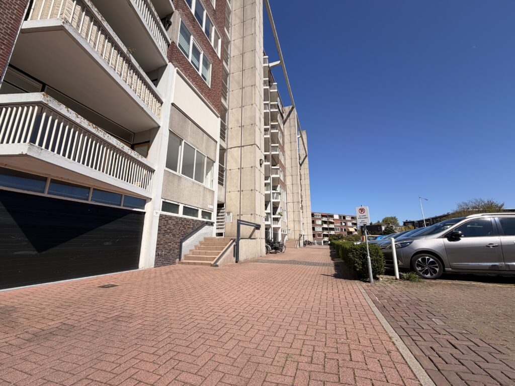 Appartement aan de Stokroosstraat, 2565BN, Den Haag in Den Haag
