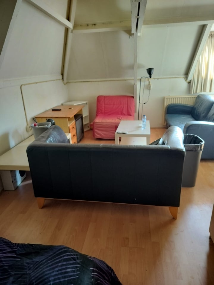 Kamer aan de Bisschop Zwijsenstraat in Tilburg