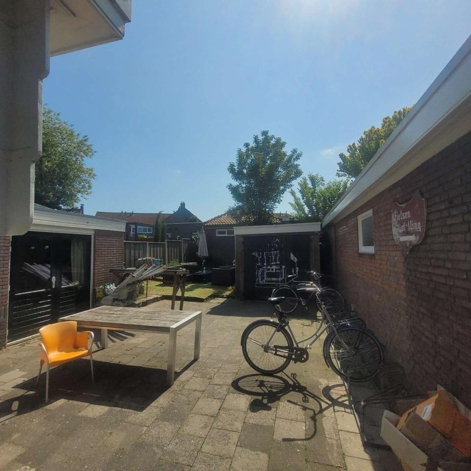 Kamer aan de Oldenzaalsestraat in Enschede (7523 AH)