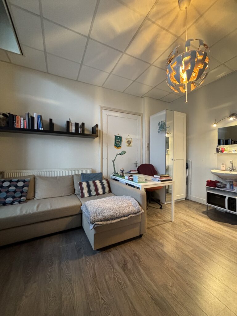 Kamer aan de Hofstraat in Groningen
