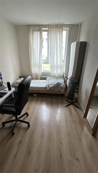 Kamer aan de Dommelstraat, 7523SC, Enschede in Enschede