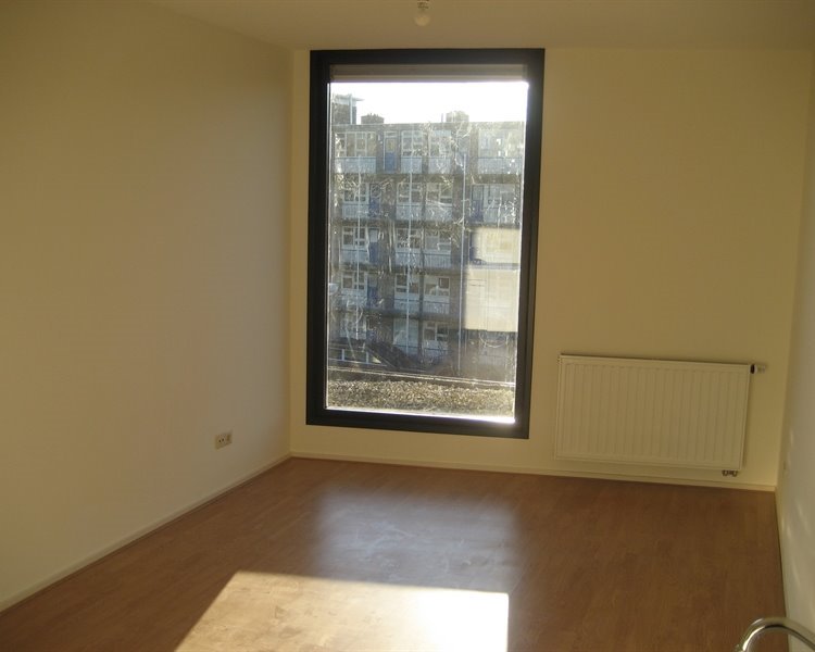 Kamer aan de Breitnerstraat in Groningen