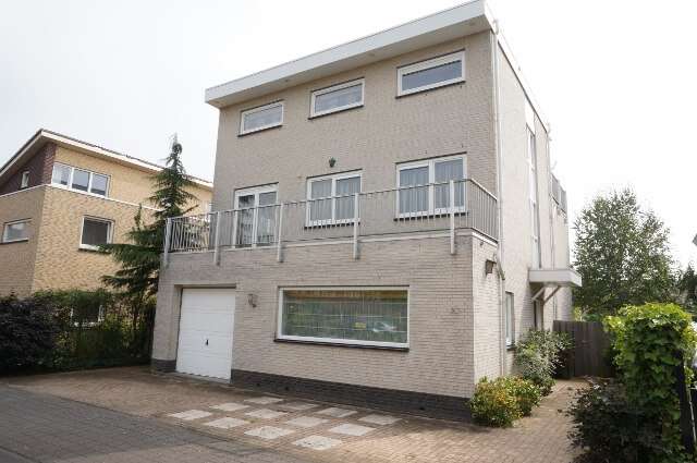 Villa in Amstelveen (HUU-095261)
