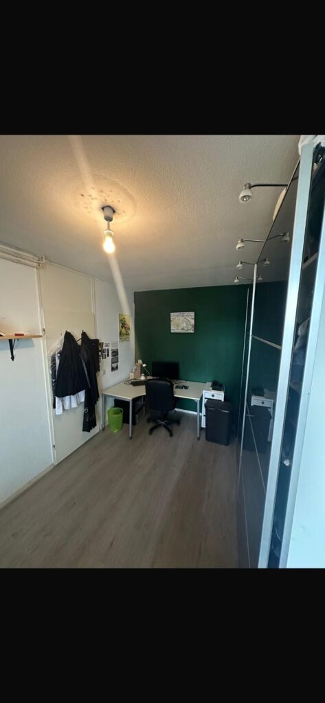 Kamer aan de Sint-Jacobstraat in Rotterdam (3011 DK)