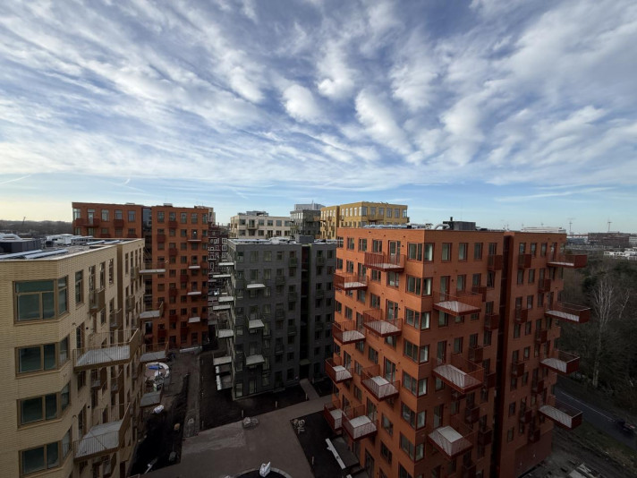 Appartement aan de Haarlemmerweg in Amsterdam (1014 BL)