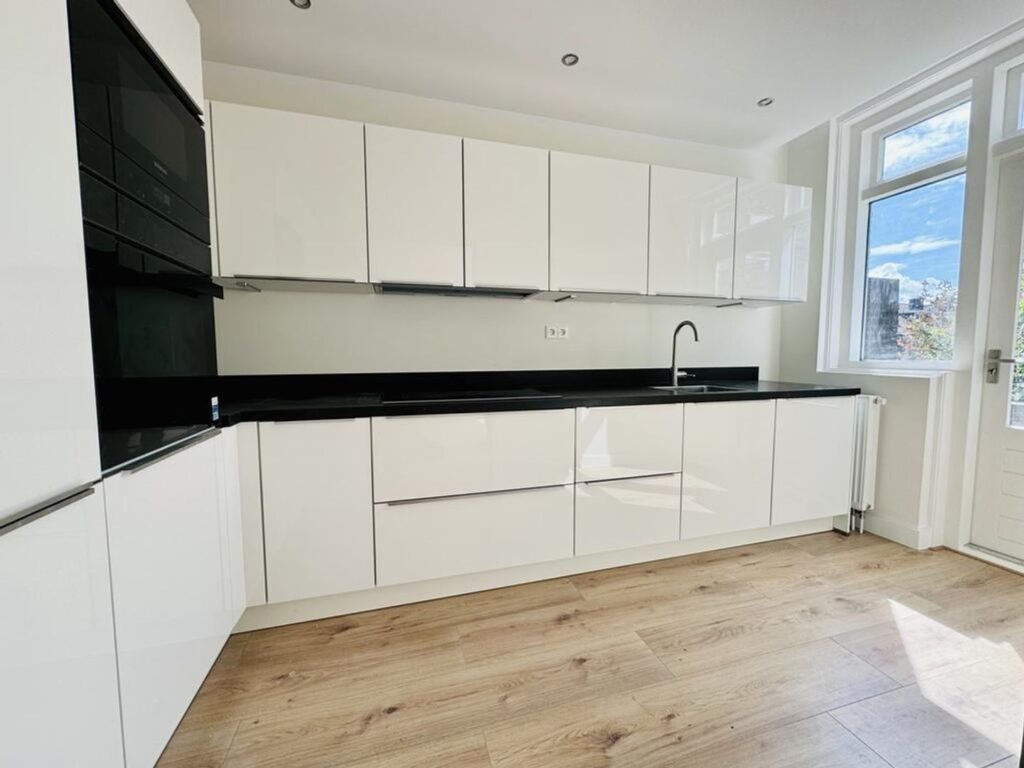 Bovenwoning in Den Haag (HUU-853460)