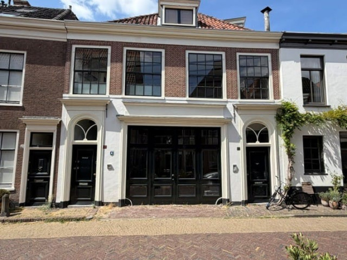 Appartement aan de Groot Heiligland in Haarlem (2011 ER)