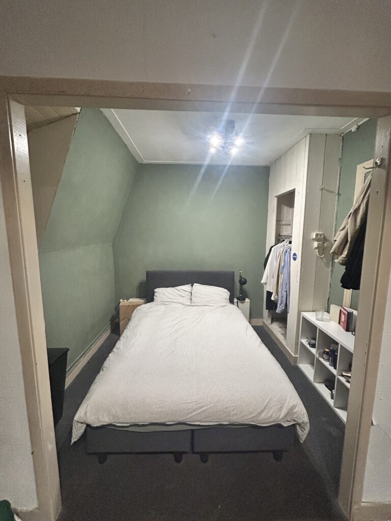 Kamer aan de Nieuwstad in Groningen