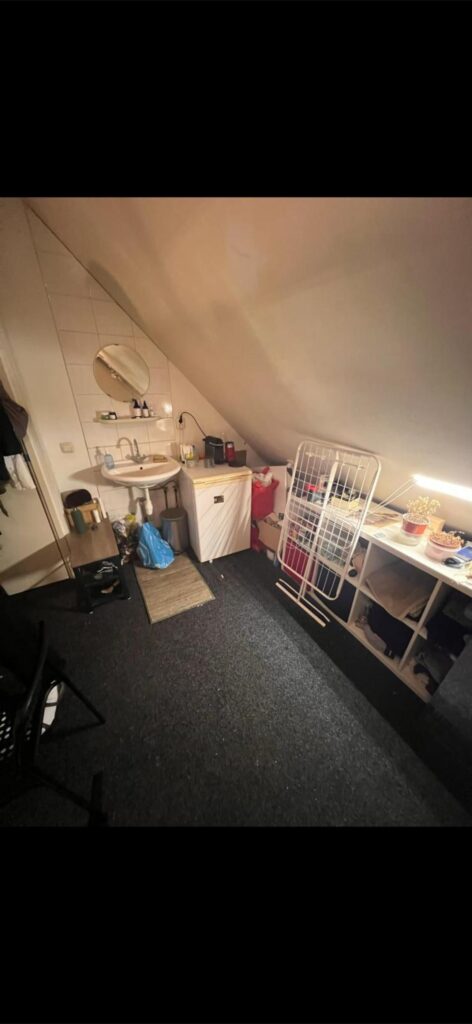 Kamer aan de Folkingestraat in Groningen