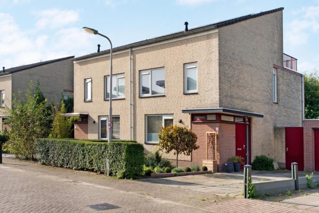 Woonhuis aan de Nistelrodestraat in Tilburg (593986)