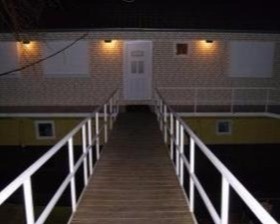 Gemeubileerde kamer op woonboot, Stuwweg Maastricht