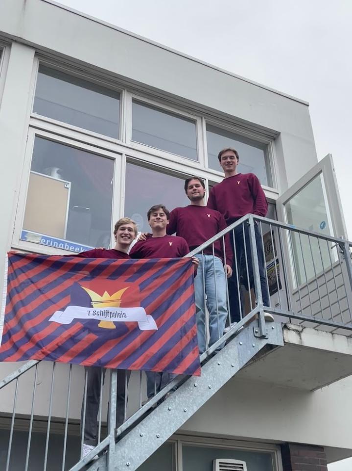 Kamer aan de Deurningerstraat in Enschede (7514 BH)