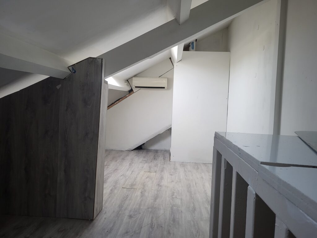Kamer in Rotterdam (HUU-348800)