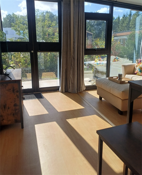 Woning aan de Oeverwalweg, 1349JC, Almere in Almere