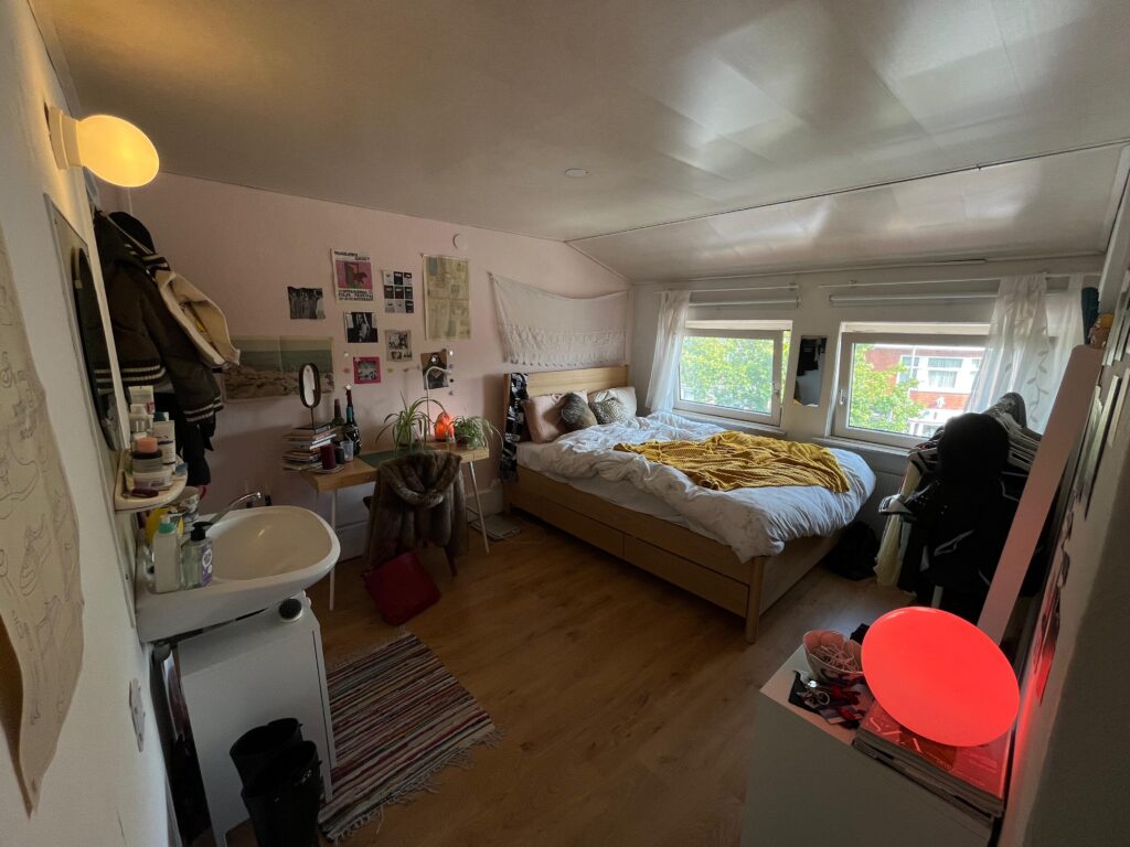Kamer in Enschede (HUU-339622)