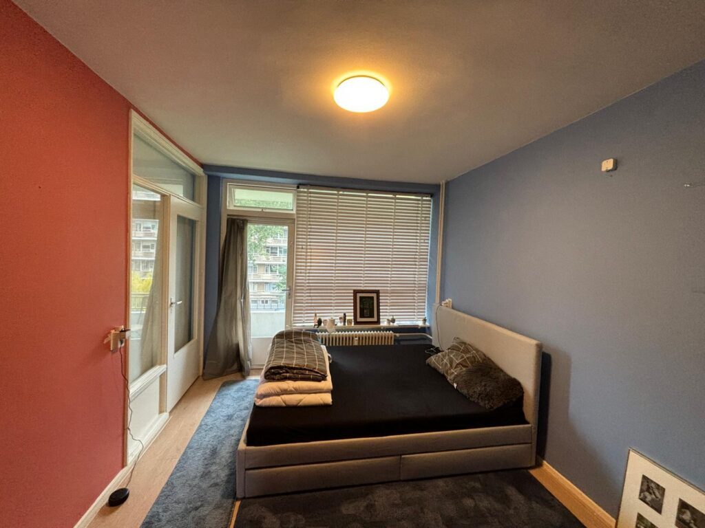 Kamer aan de Zwedenburg in Den Haag