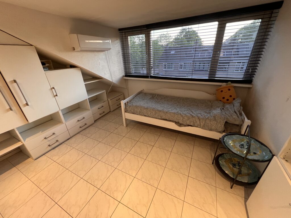 Kamer aan de Albertistraat in Rotterdam (3066 CA)