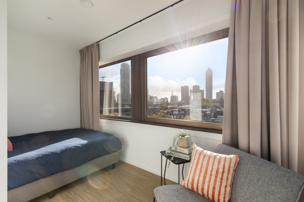 Kamer aan de Westblaak in Rotterdam