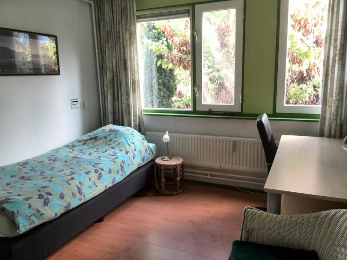 Kamer aan de August Vermeijlenpad in Rotterdam