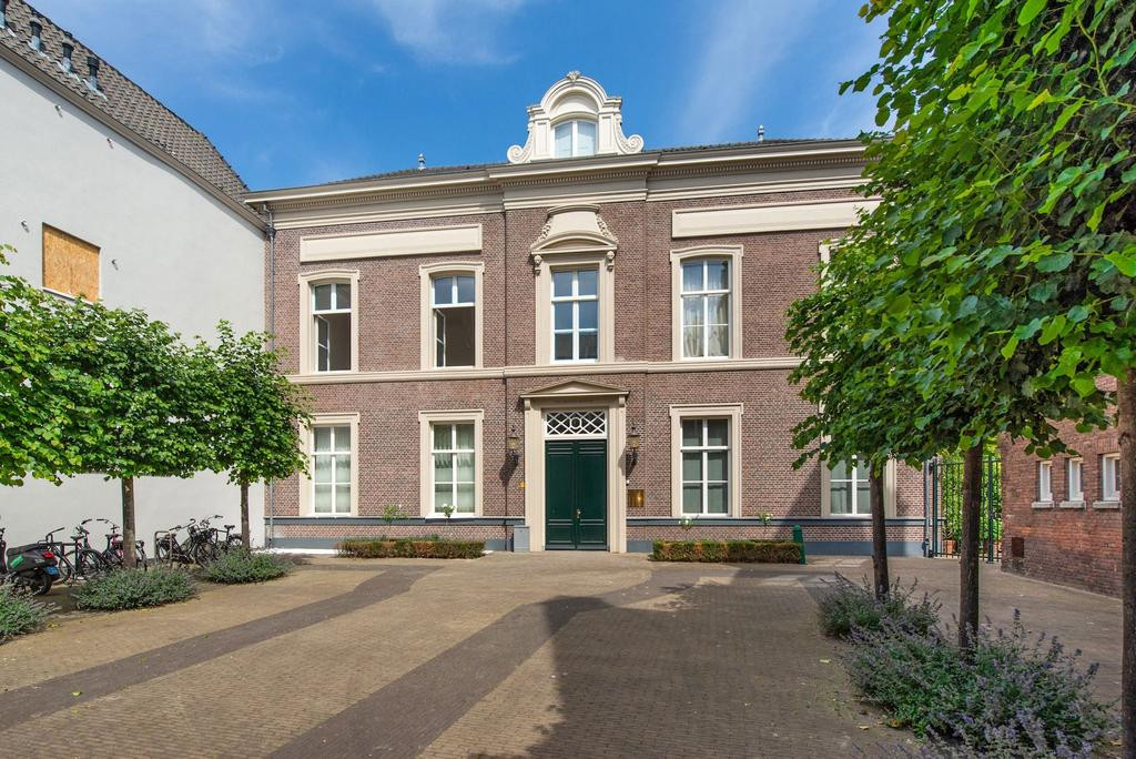 Woning in The Hague (HUU-292763)