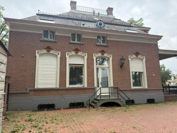 Woonhuis aan de Nieuwevaart in Waalwijk